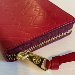 Tory Burch Heart Embossed Continental Zip Wallet